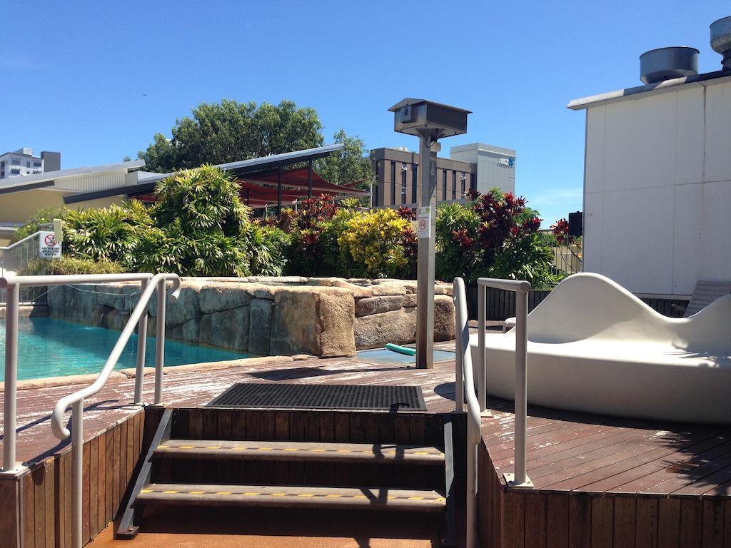Melaleuca On Mitchell - Darwin Yha Hostel Exterior photo