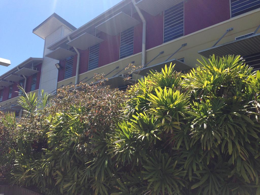 Melaleuca On Mitchell - Darwin Yha Hostel Exterior photo